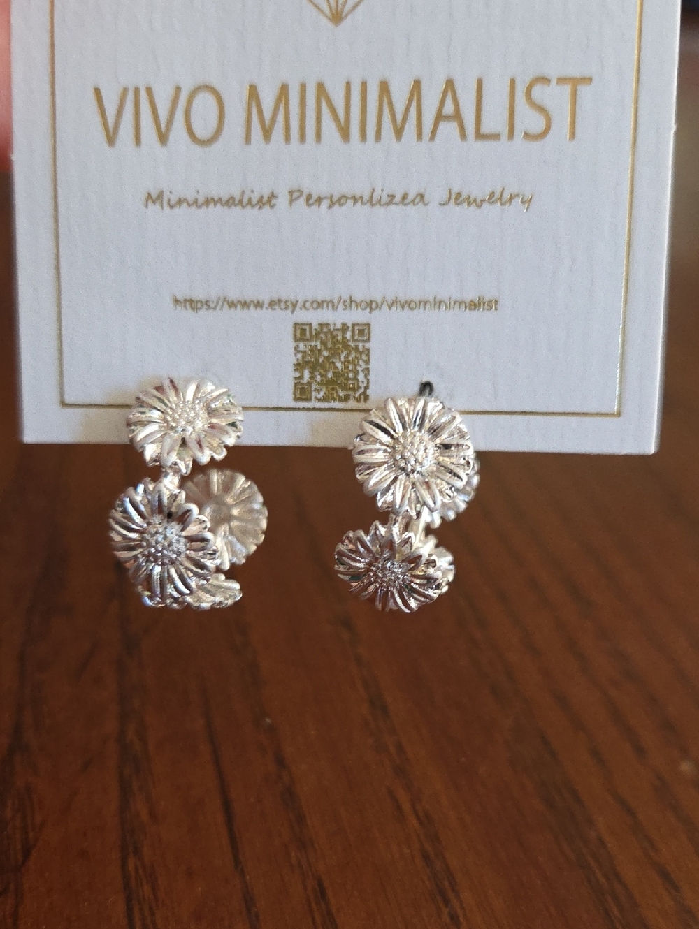 Handmade Silver Daisy Drop Earrings